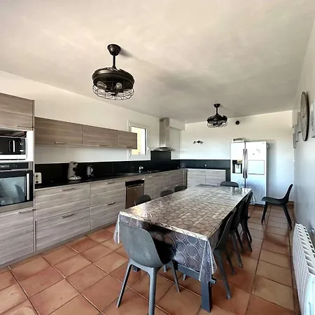 Bouginvillees Climatisee Pour 12 Personnes Avec Piscine Chauffee Et Vue A Villa La Londe-les-Maures