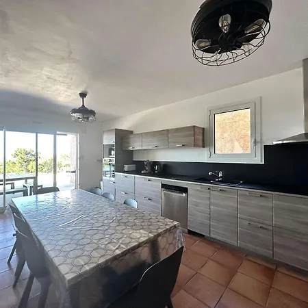Bouginvillees Climatisee Pour 12 Personnes Avec Piscine Chauffee Et Vue A * La Londe-les-Maures