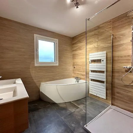Bouginvillees Climatisee Pour 12 Personnes Avec Piscine Chauffee Et Vue A * La Londe-les-Maures