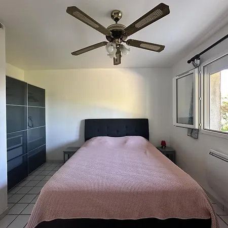 Bouginvillees Climatisee Pour 12 Personnes Avec Piscine Chauffee Et Vue A Villa